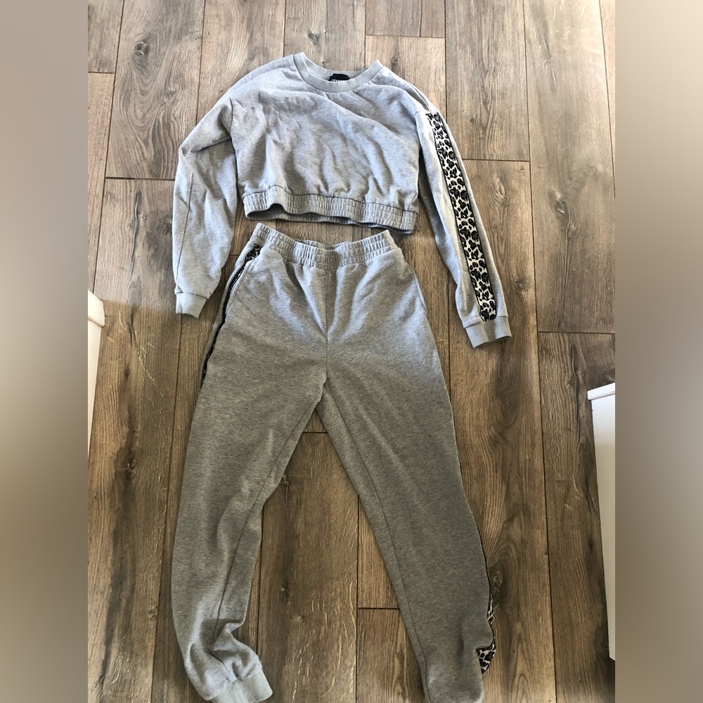 Kittenish two piece set